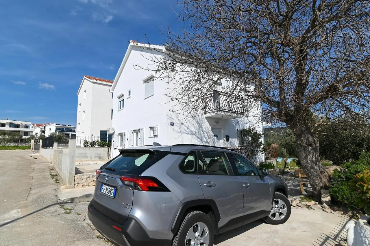Apartman Mala Lanterna Trogir 0*,